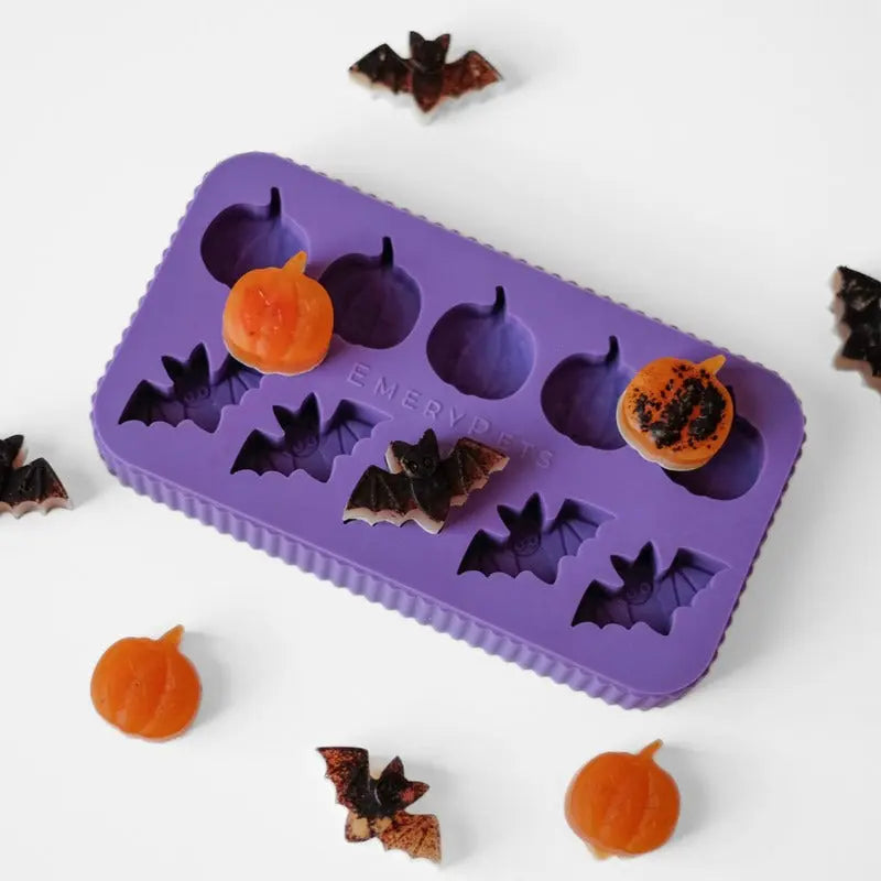 Halloween Flaggermus- og gresskar I EmeryPets I godbitform  |  Pawesomeday.no