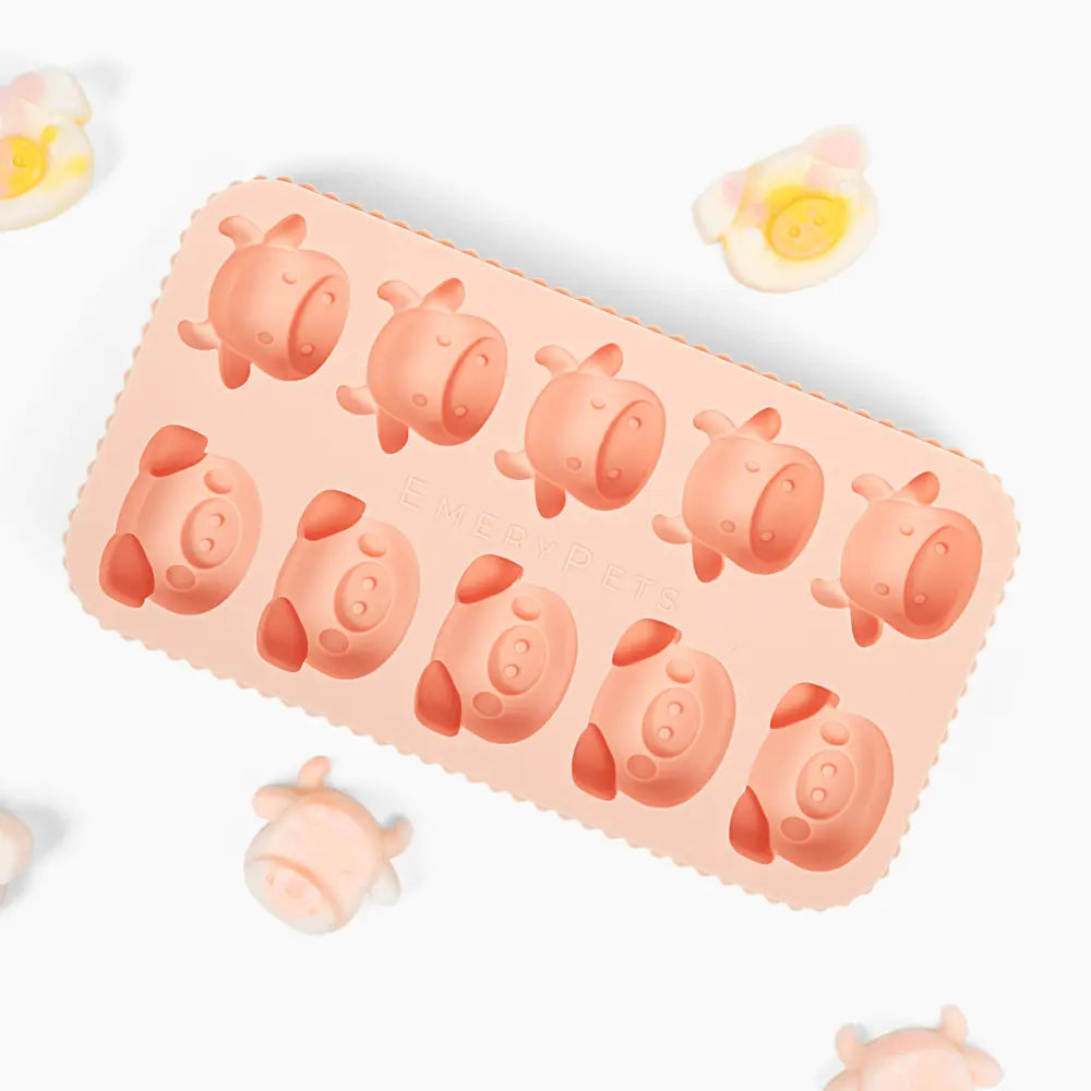 Pig + Cow Treat Mold  |  Pawesomeday.no