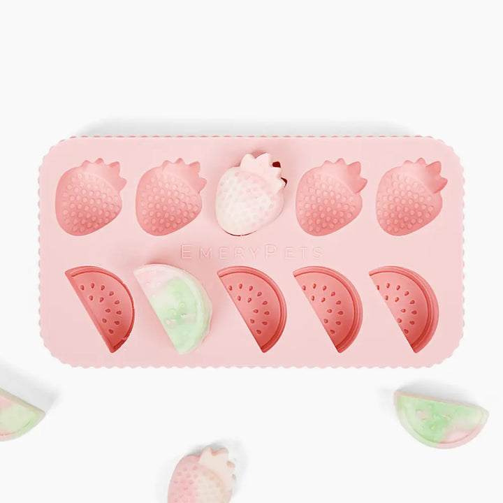 Watermelon + Strawberry Treat Mold  |  Pawesomeday.no