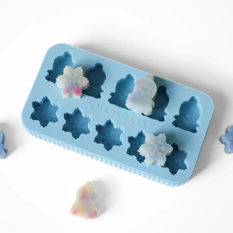 Holiday Treat Molds (SEASONAL)  |  Pawesomeday.no