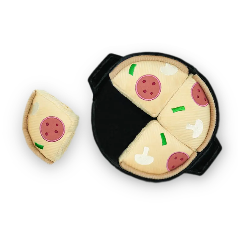 DEEP DISH PIZZA//ENRICHMENT DOG TOY  |  Pawesomeday.no