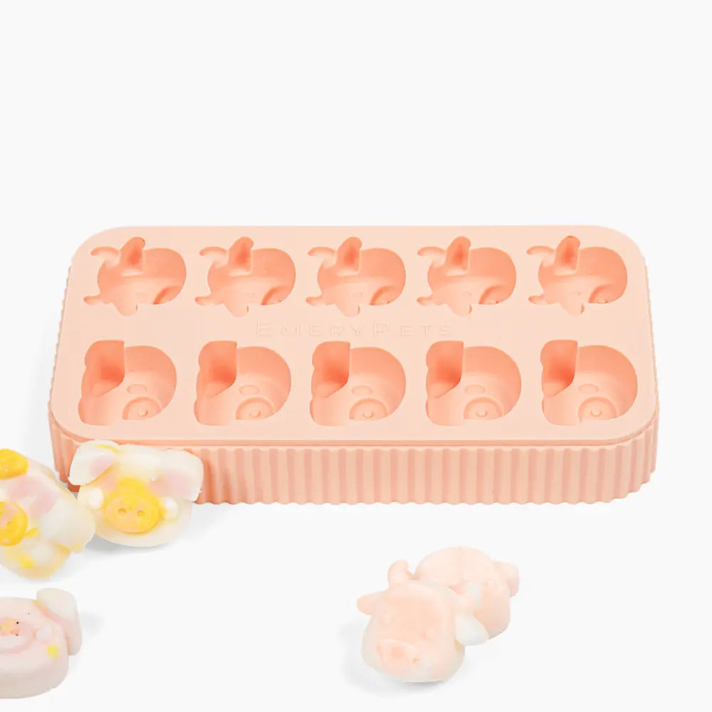 Pig + Cow Treat Mold  |  Pawesomeday.no