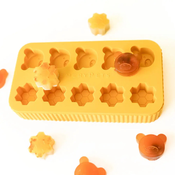 Bear + Honey Treat Mold  |  Pawesomeday.no